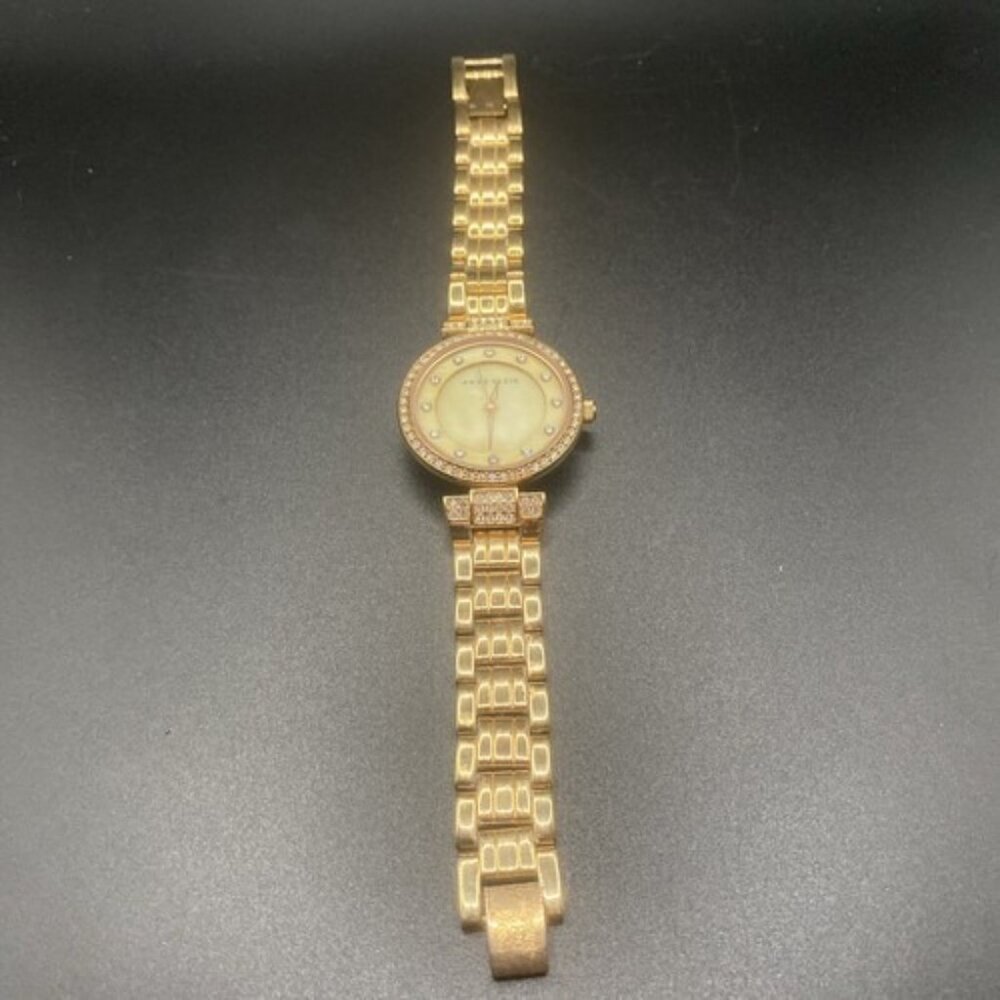 Anne Klein Women Watch Round Dial 26mm Crystals Gold Tone New Battery Runs LOOK - Picture 2 of 14